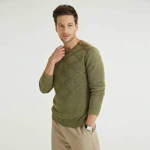Benutzerdefinierte Männer Diamantmuster Distressed Schulterknopf Kabelstrickpullover