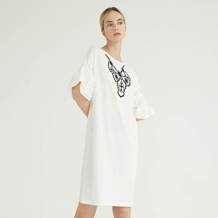 Weiße gestrickte Stickerei Einfache Damenkleider in Übergröße